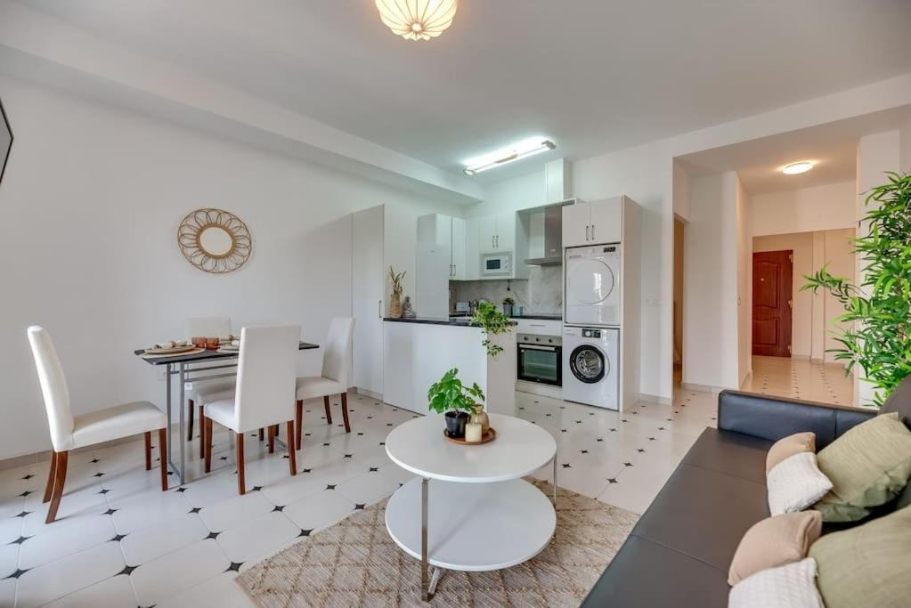 Lxr La Perla Renovated 2Hab. Apt Benalmádena Kültér fotó