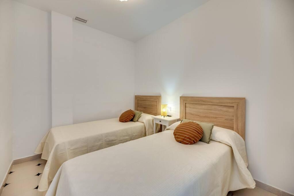 Lxr La Perla Renovated 2Hab. Apt Benalmádena Kültér fotó
